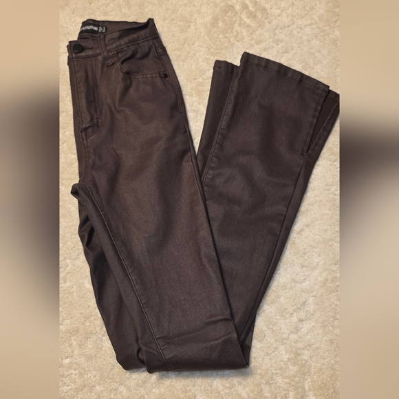 Pretty Little Thing Chocolate Coated Denim Split Hem Flares - Picture 3 of 7